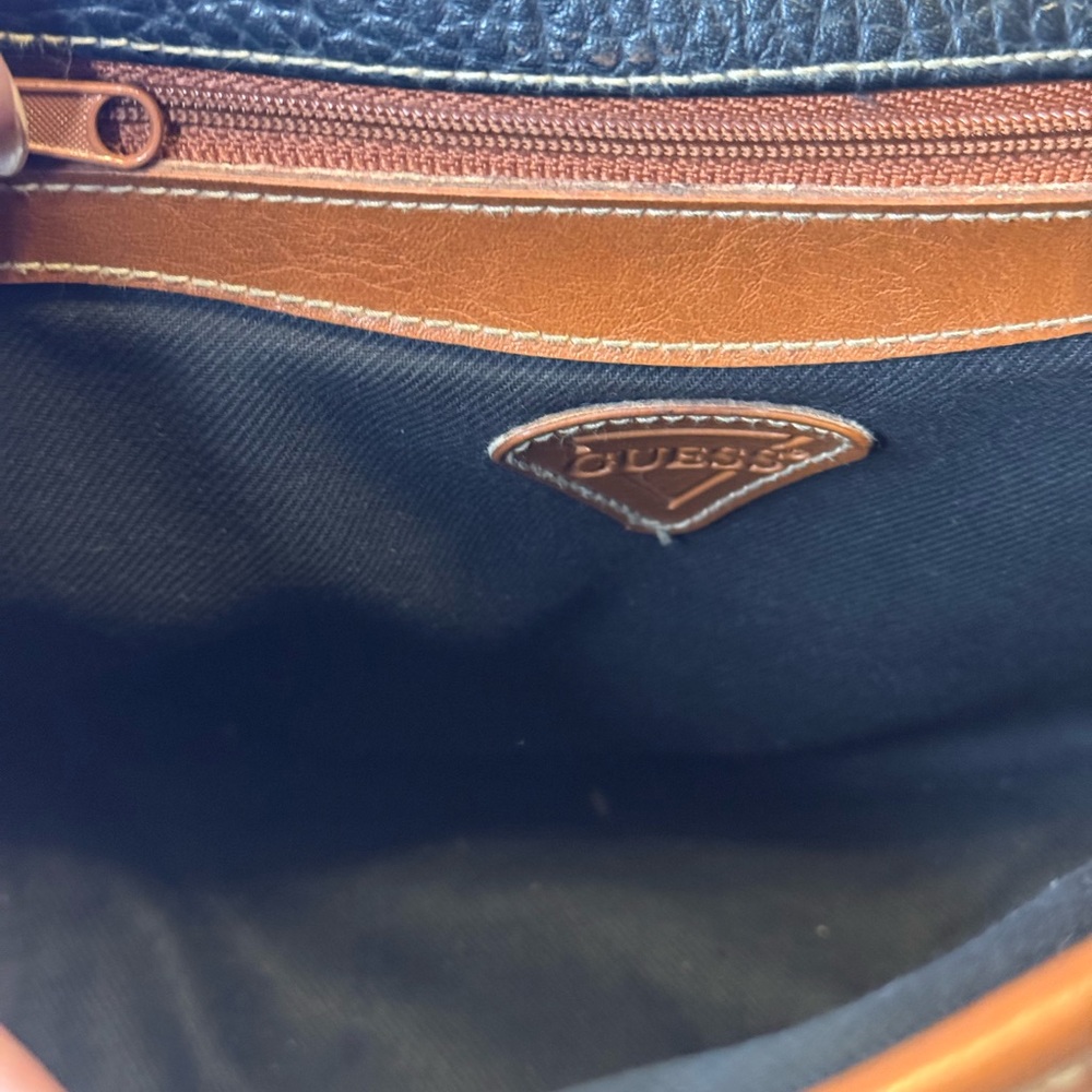 🤑Guess Black and Tan Crossbody Bag - Picture 4 of 8